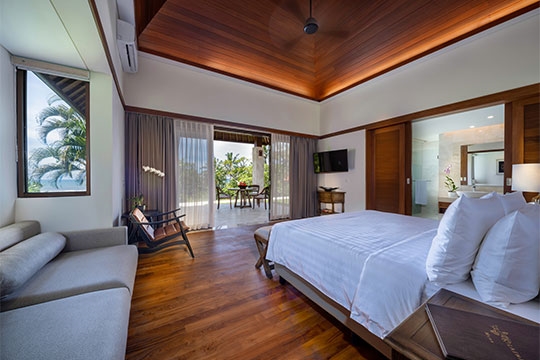 022 Villa Kailasha   guest bedroom and sea breeze