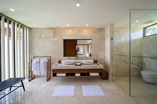 038 Villa Kailasha   luxurious bathroom