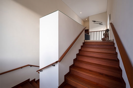 039 Villa Kailasha   stairwell