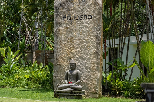 058 Villa Kailasha   welcome signage